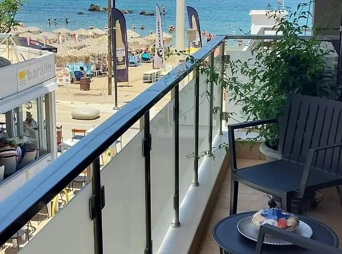 Rika's Seaside アパート *