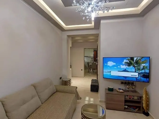 Rika's Seaside ハニア