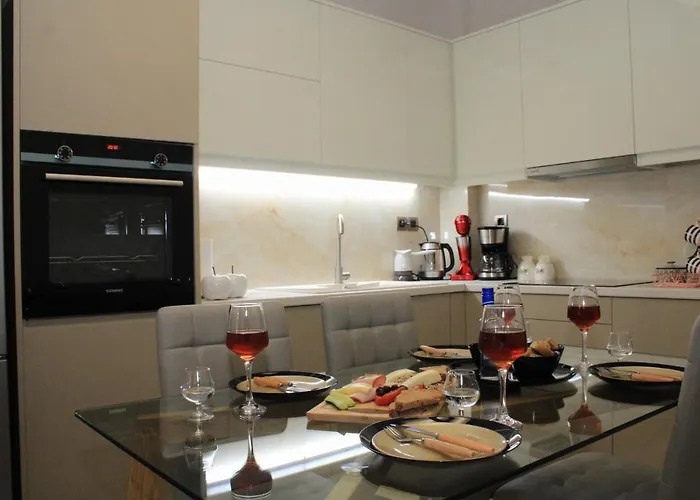 Rika's Seaside ハニア