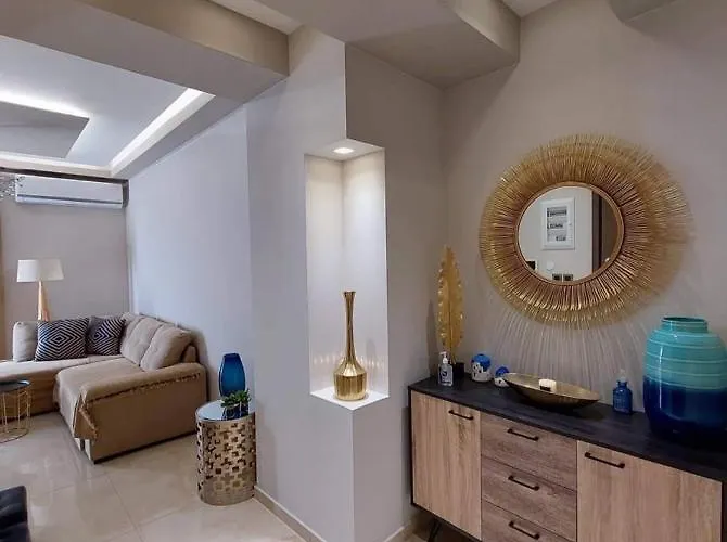 Rika's Seaside Apartment *